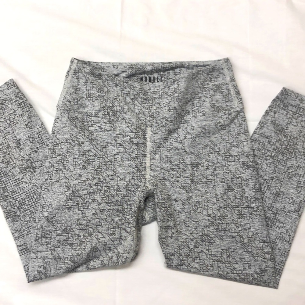 Nobull Matte Cropped Leggings-LIKE NEW